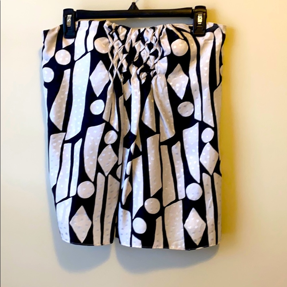 Black & White Strapless Too